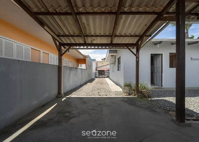 Bela Casa A 100M Da Praia Da Armacao Rpr056