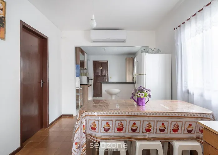 Bela Casa A 100M Da Praia Da Armacao Rpr056