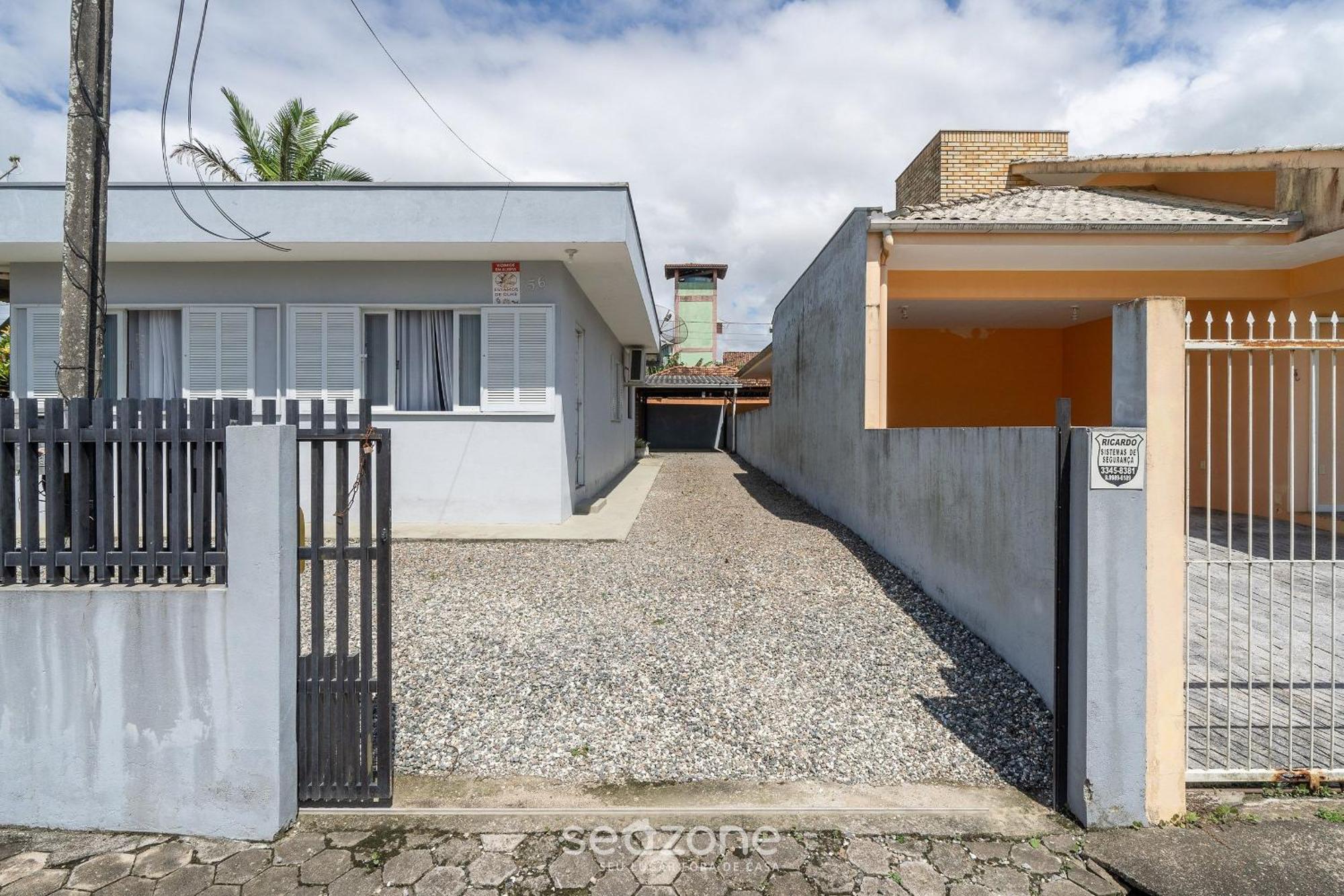 Bela Casa A 100m Da Da Armacao Rpr056 *